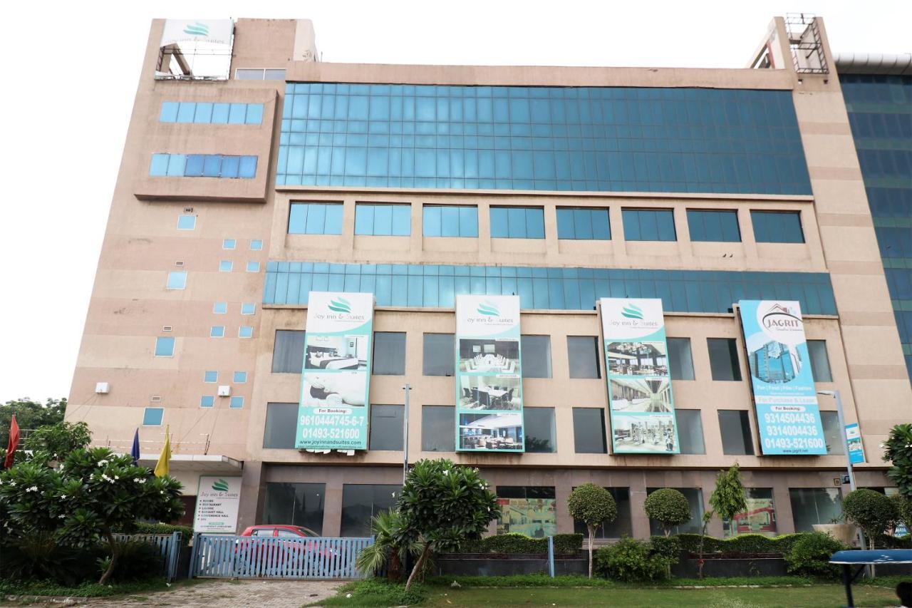 Capital O 19296 Joy Inn & Suites Bhiwadi Buitenkant foto